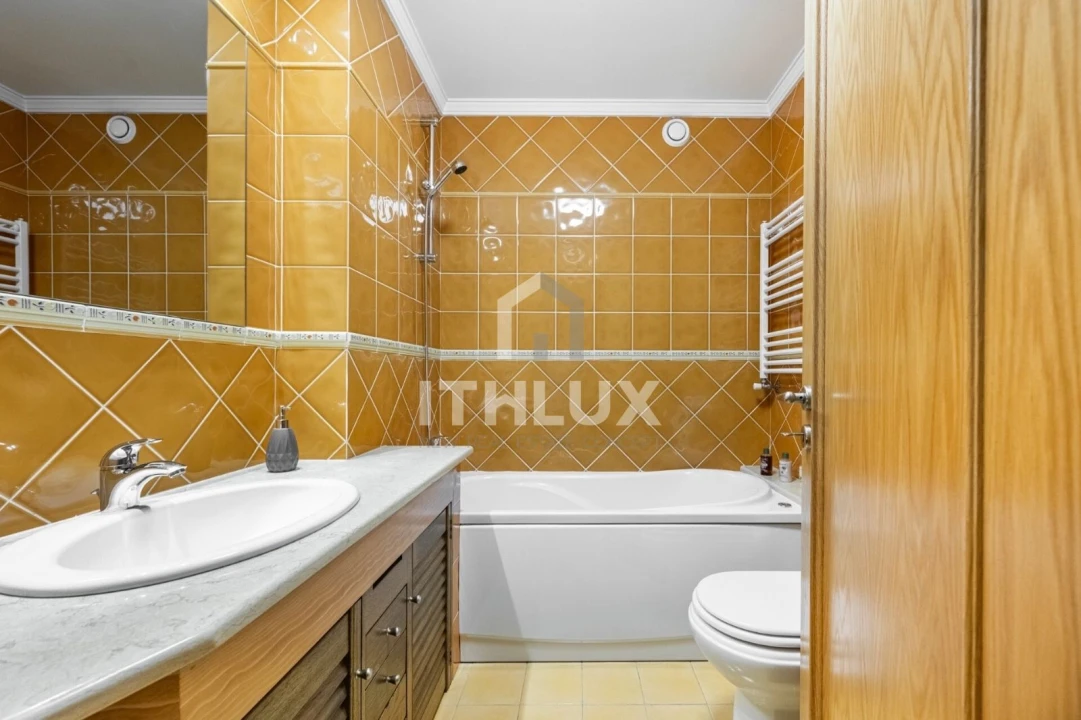 Apartamento T3 para Arrendamento em Santa Marinha Foto 12