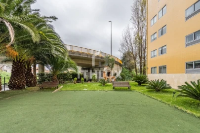 Apartamento T3 para Arrendamento em Santa Marinha