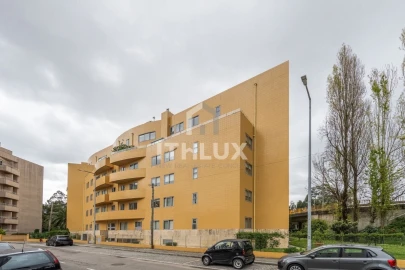 Apartamento T3 para Arrendamento em Santa Marinha