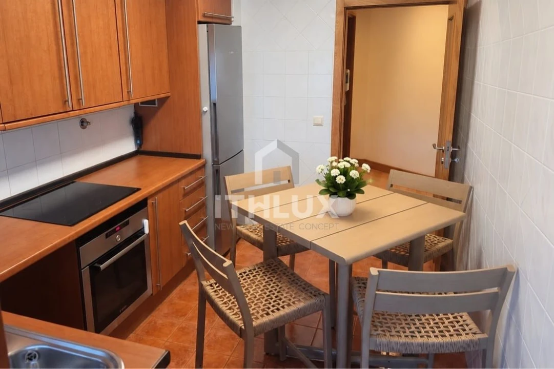 Apartamento T3 para Arrendamento em Santa Marinha Foto 2