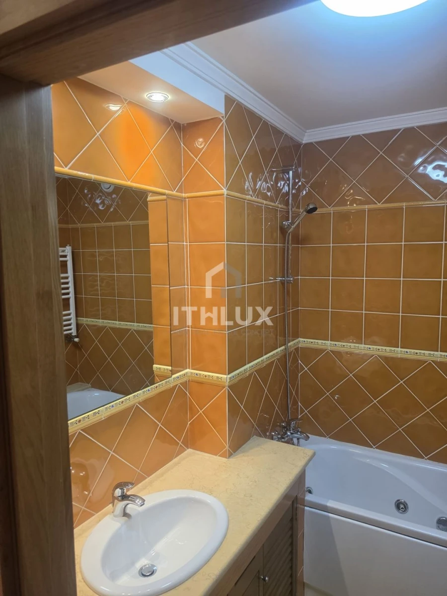Apartamento T3 para Arrendamento em Santa Marinha Foto 10
