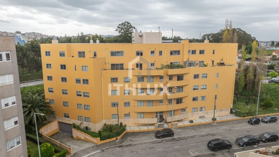 Apartamento T3 para Arrendamento em Santa Marinha Foto 26