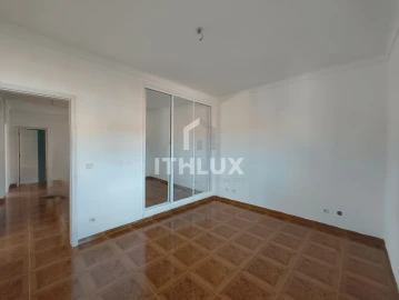 Apartamento T4 para Venda em Foz do Arelho