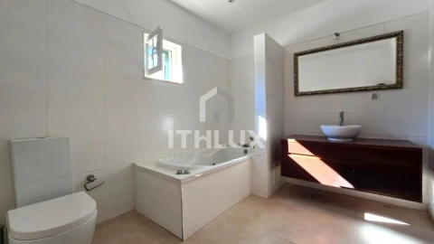Moradia T4 para Venda em Alcabideche