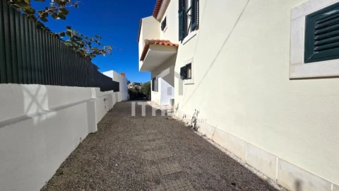 Moradia T4 para Venda em Alcabideche