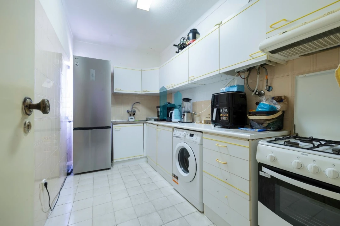 Apartamento T1 para Venda em Portimão Foto 7