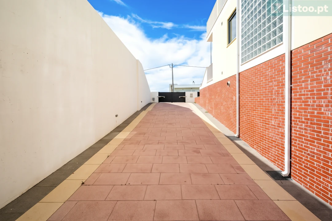 Moradia T4 para Venda em Tavarede Foto 25