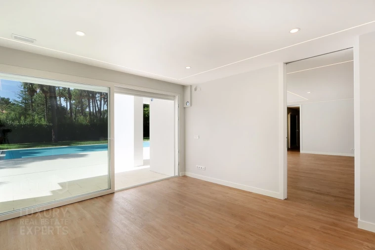 Moradia T6 para Venda em Charneca de Caparica e Sobreda Foto 42