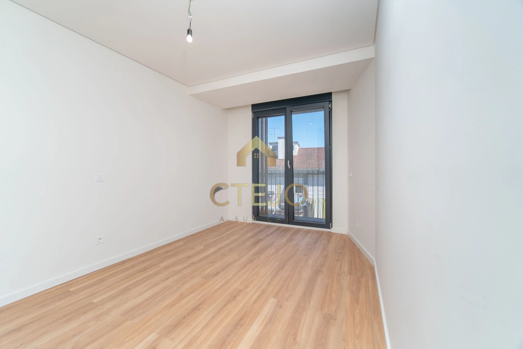 Apartamento T3 para Venda em Santa Iria de Azoia, São João da Talha e Bobadela Foto 22