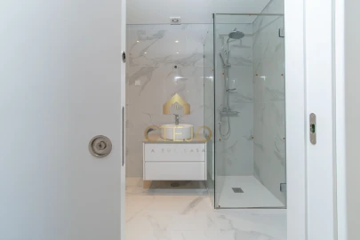 Apartamento T3 para Venda em Santa Iria de Azoia, São João da Talha e Bobadela