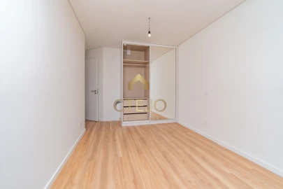 Apartamento T3 para Venda em Santa Iria de Azoia, São João da Talha e Bobadela