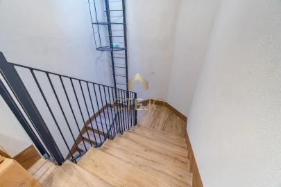 Apartamento T3 para Venda em Santa Iria de Azoia, São João da Talha e Bobadela
