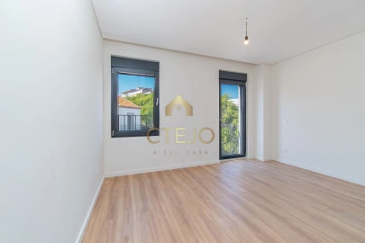 Apartamento T3 para Venda em Santa Iria de Azoia, São João da Talha e Bobadela