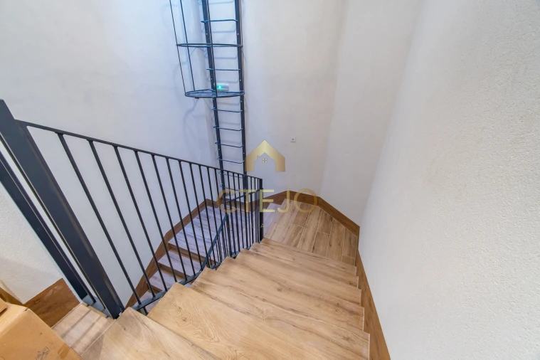 Apartamento T3 para Venda em Santa Iria de Azoia, São João da Talha e Bobadela Foto 35