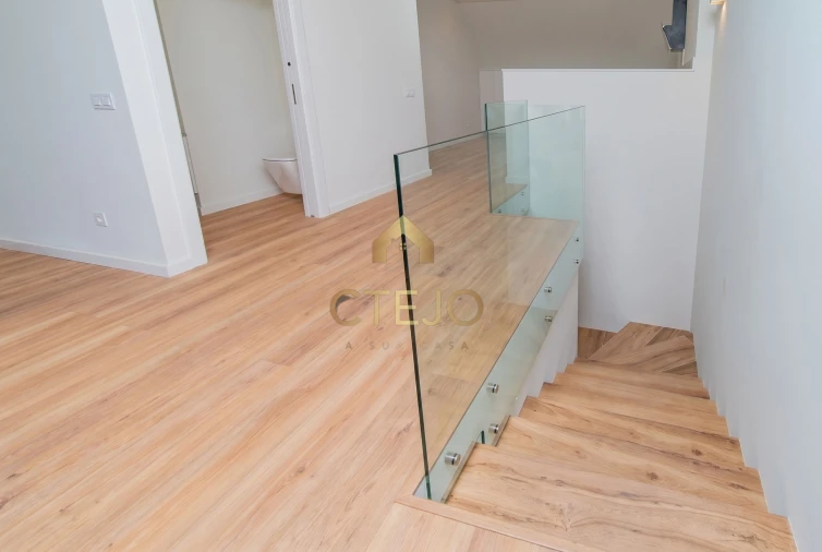 Apartamento T3 para Venda em Santa Iria de Azoia, São João da Talha e Bobadela Foto 5