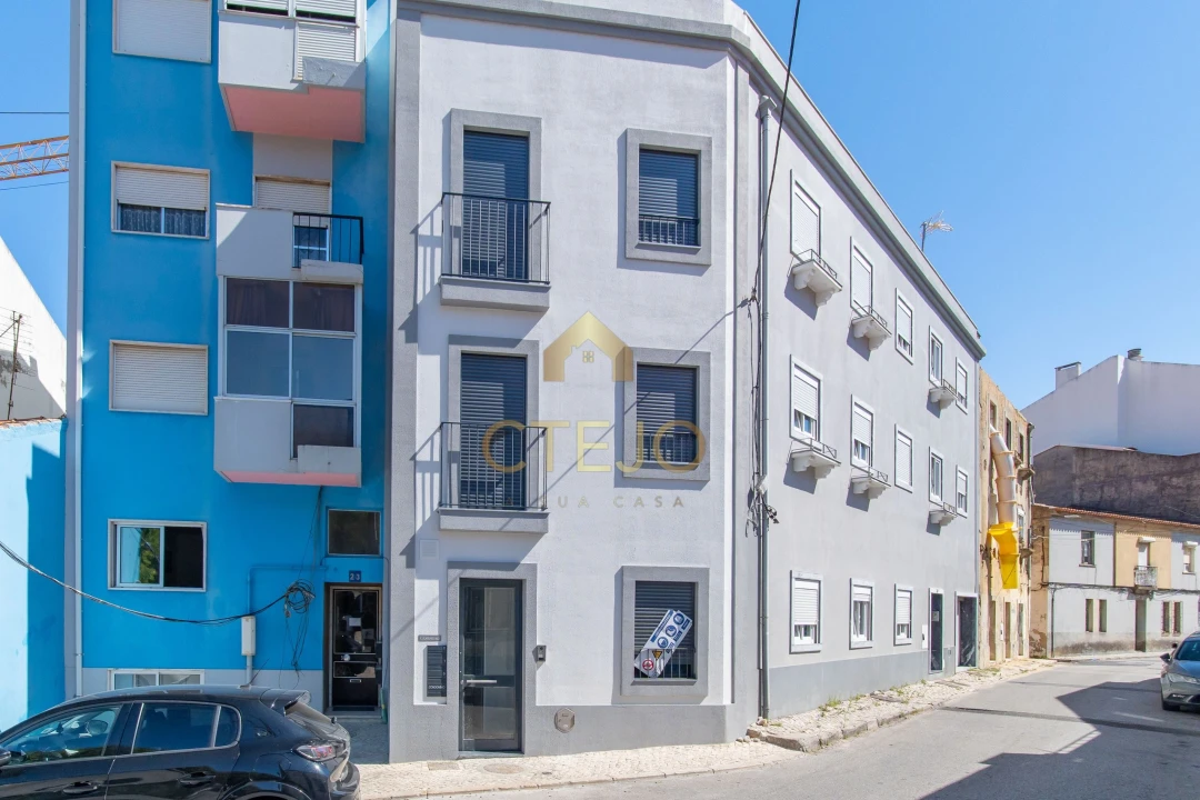 Apartamento T3 para Venda em Santa Iria de Azoia, São João da Talha e Bobadela Foto 8