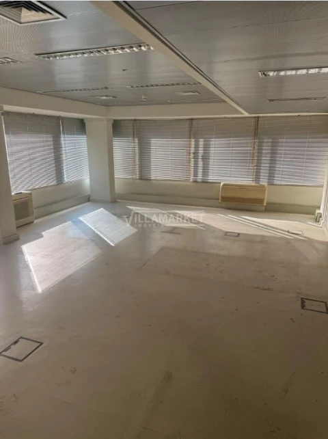 Negócio para Venda em Baixa da Banheira e Vale da Amoreira