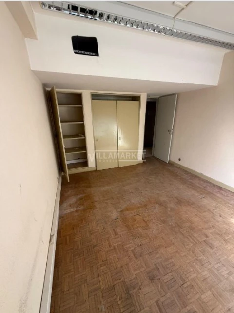 Negócio para Venda em Baixa da Banheira e Vale da Amoreira