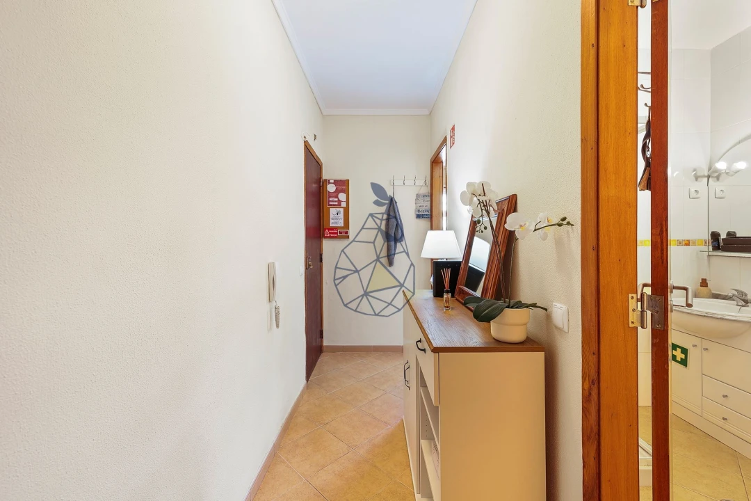 Apartamento T2 para Arrendamento em Portimão Foto 24