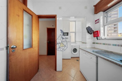 Apartamento T2 para Arrendamento em Portimão