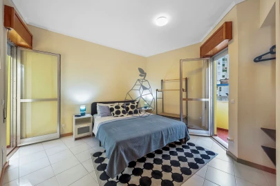 Apartamento T2 para Arrendamento em Portimão