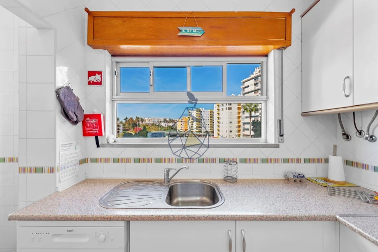 Apartamento T2 para Arrendamento em Portimão Foto 4