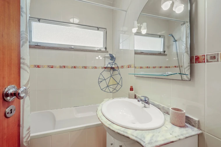 Apartamento T2 para Arrendamento em Portimão Foto 20