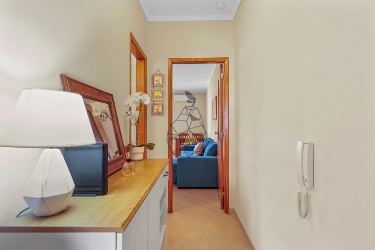 Apartamento T2 para Arrendamento em Portimão Foto 6