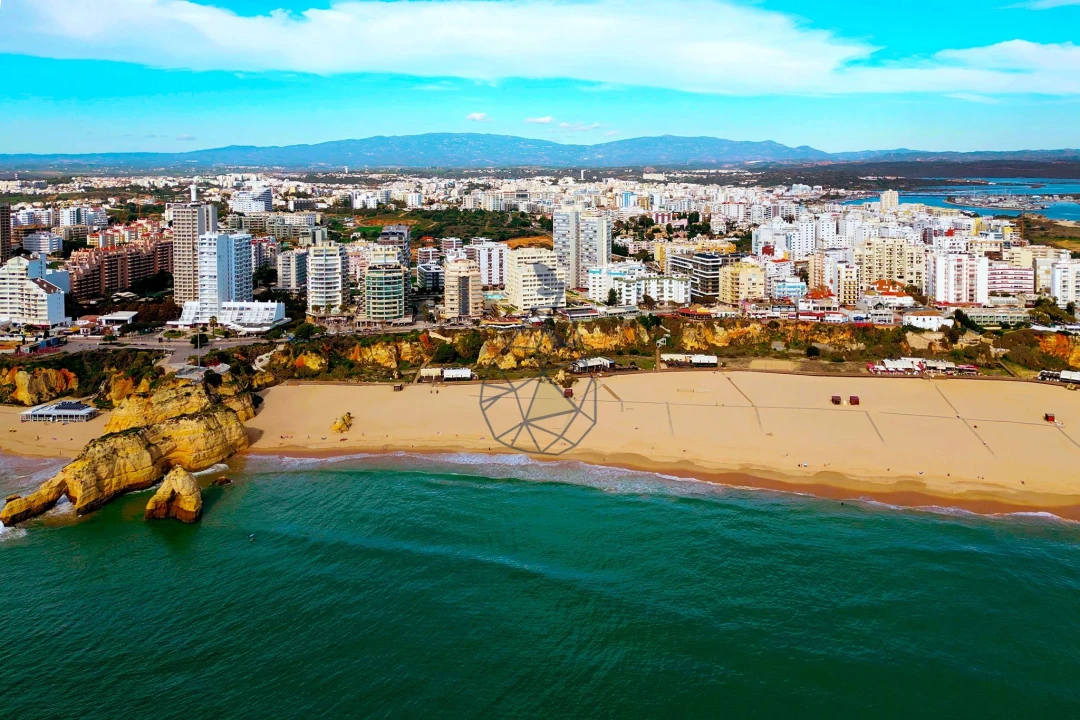 Apartamento T2 para Arrendamento em Portimão Foto 31