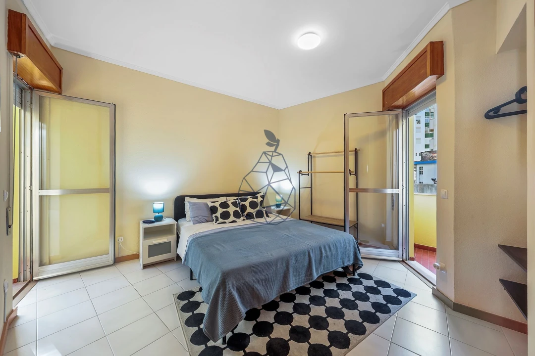 Apartamento T2 para Arrendamento em Portimão Foto 21