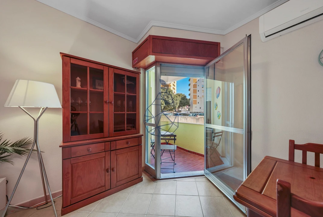 Apartamento T2 para Arrendamento em Portimão Foto 9