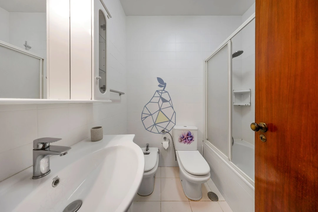 Apartamento T1 para Arrendamento em Portimão Foto 7