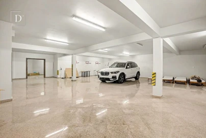 Moradia T5 para Venda em Loule (São Clemente)