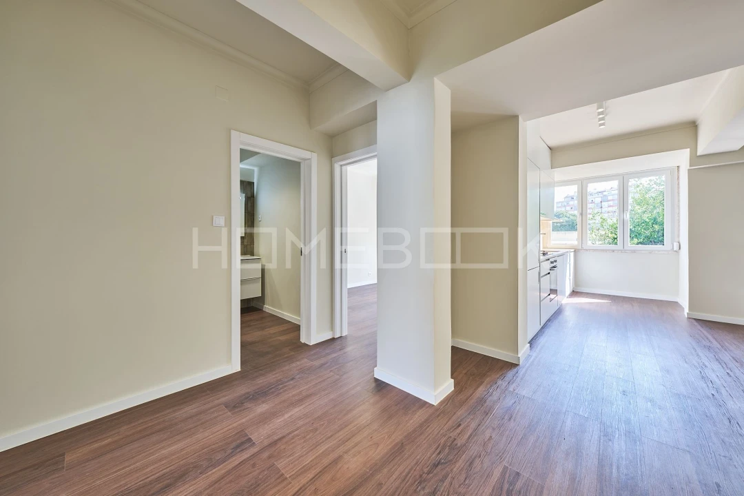 Apartamento T2 para Arrendamento em Águas Livres Foto 4