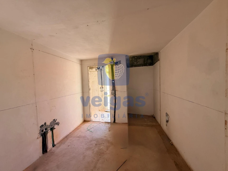 Moradia T2 para Venda em Peral Foto 19