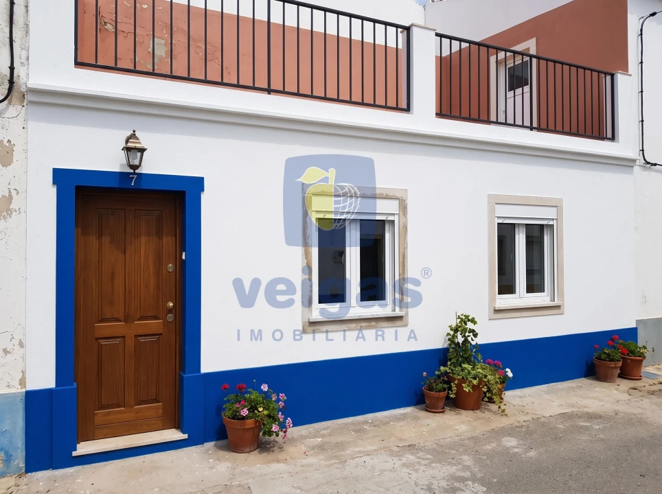 Moradia T2 para Venda em Peral Foto 1