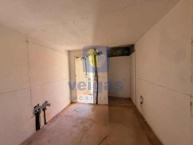 Moradia T2 para Venda em Peral Foto 19