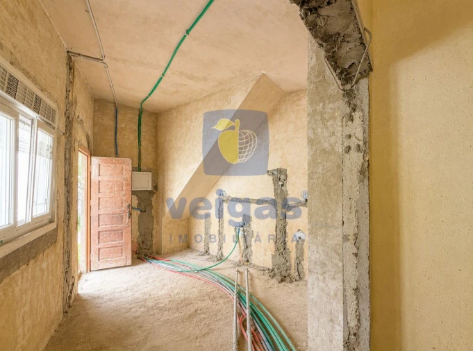 Moradia T2 para Venda em Peral Foto 15