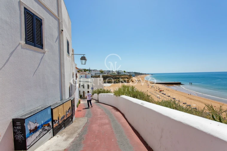 Moradia T4 para Venda em Albufeira e Olhos de Água Foto 12