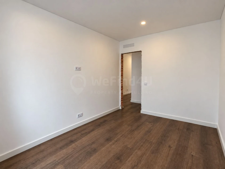 Apartamento T3 para Venda em Almada, Cova da Piedade, Pragal e Cacilhas Foto 10