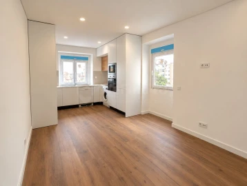 Apartamento T3 para Venda em Almada, Cova da Piedade, Pragal e Cacilhas