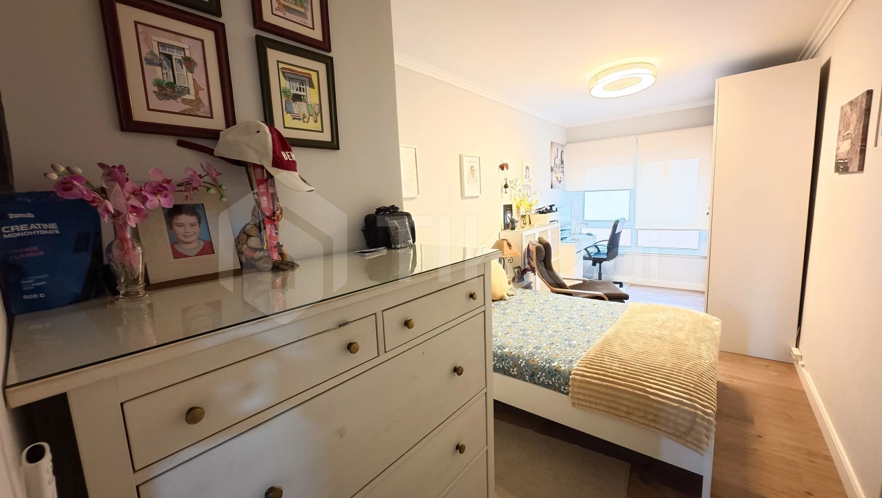 Apartamento T2 para Venda em Agualva e Mira-Sintra Foto 8