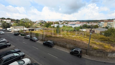 Apartamento T2 para Venda em Agualva e Mira-Sintra