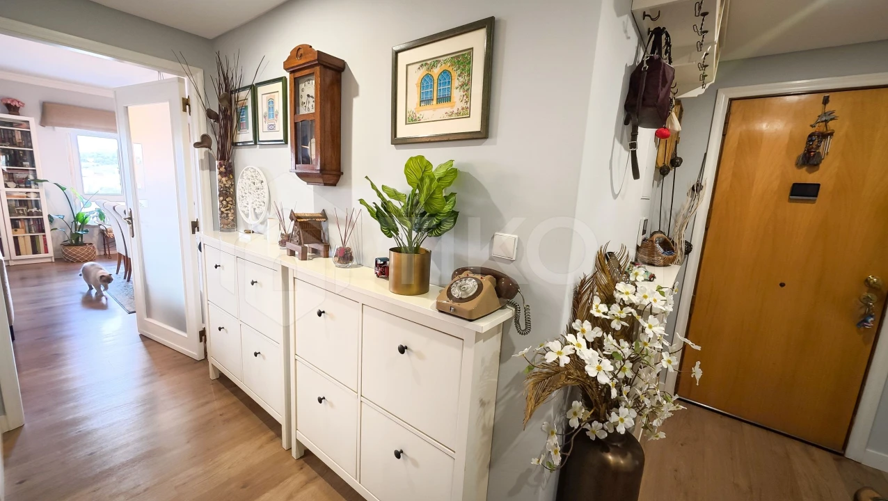 Apartamento T2 para Venda em Agualva e Mira-Sintra Foto 12