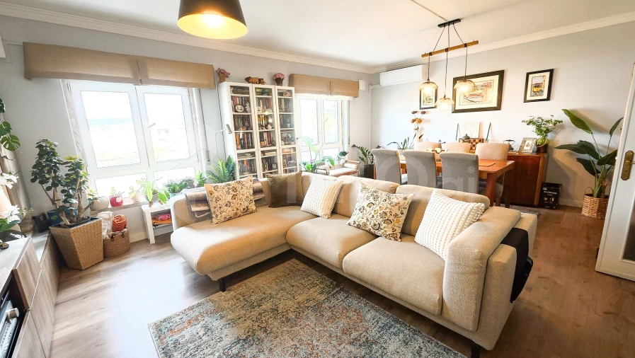 Apartamento T2 para Venda em Agualva e Mira-Sintra Foto 22