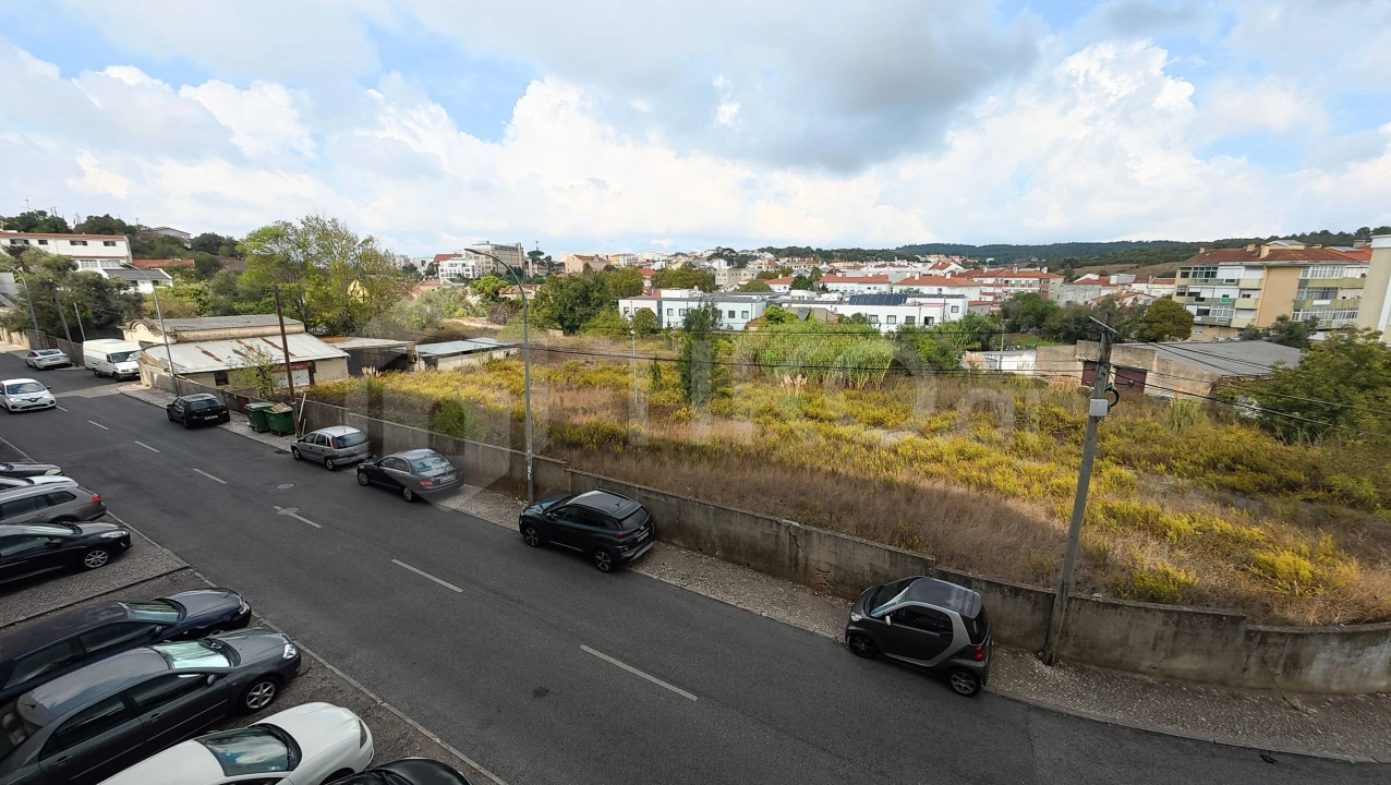 Apartamento T2 para Venda em Agualva e Mira-Sintra Foto 28