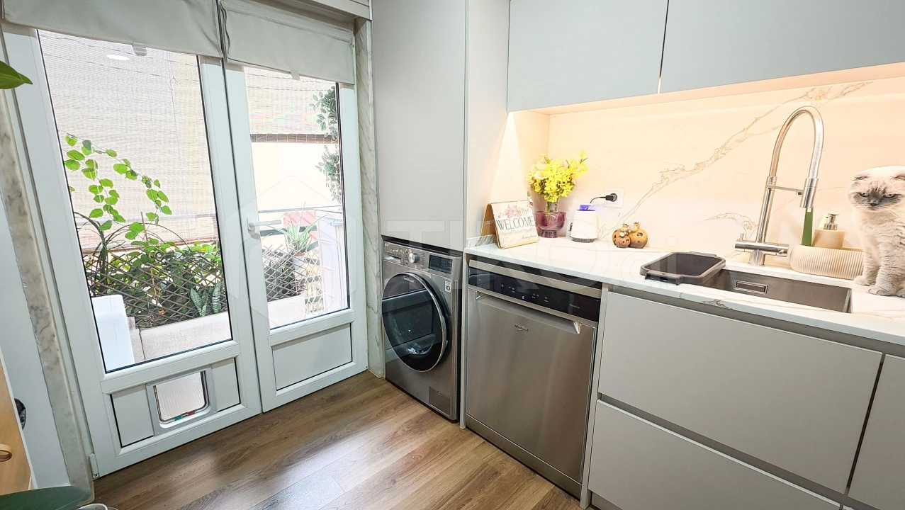 Apartamento T2 para Venda em Agualva e Mira-Sintra Foto 16