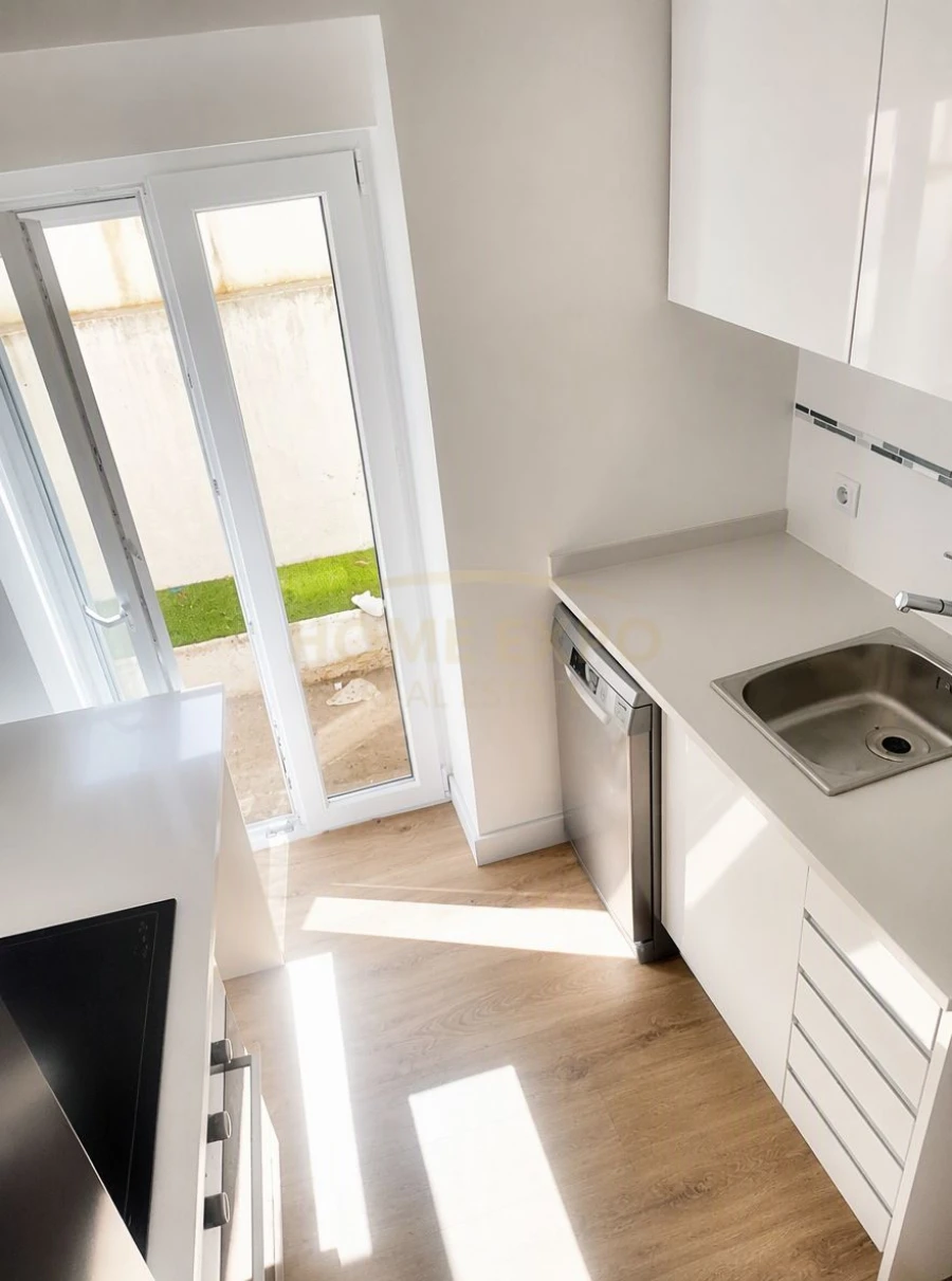 Apartamento T1 para Venda em Moscavide e Portela Foto 16