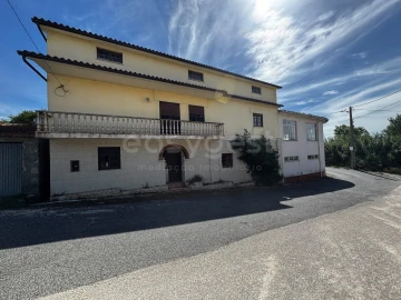 Moradia T3 para Venda em Vila Nova de Anços