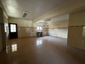 Moradia T3 para Venda em Vila Nova de Anços
